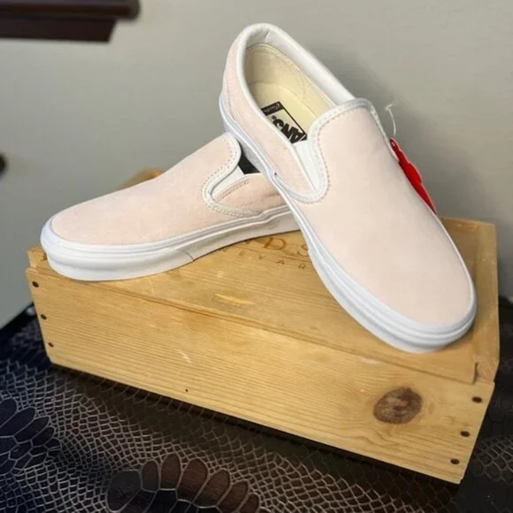 NWT Vans Baby/Light Pink Custom Suede Loafers US size 7.0  - 1-2 Day Quick SHIP - Picture 1 of 5
